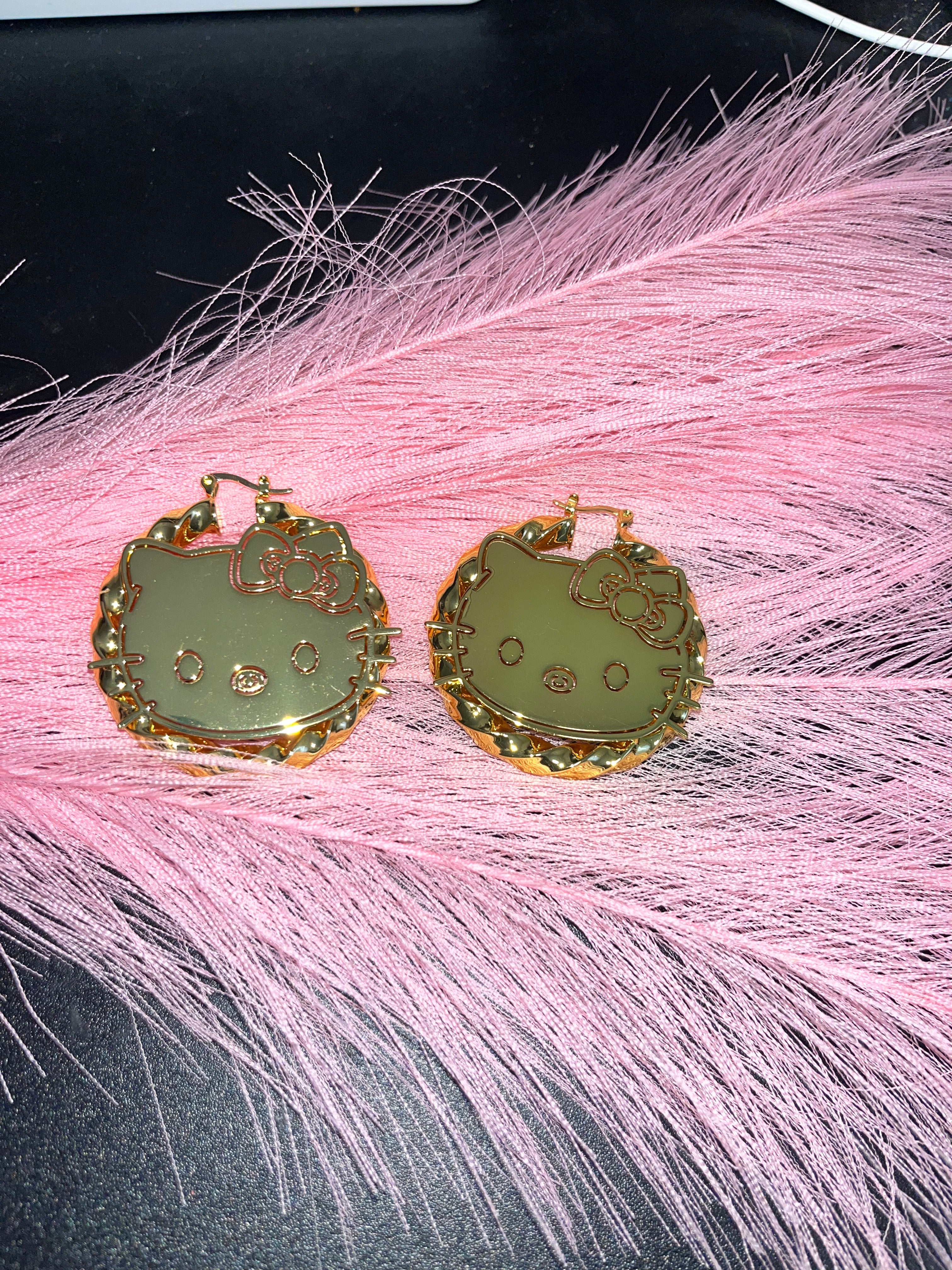 Small Hello Kitty Gold earrings